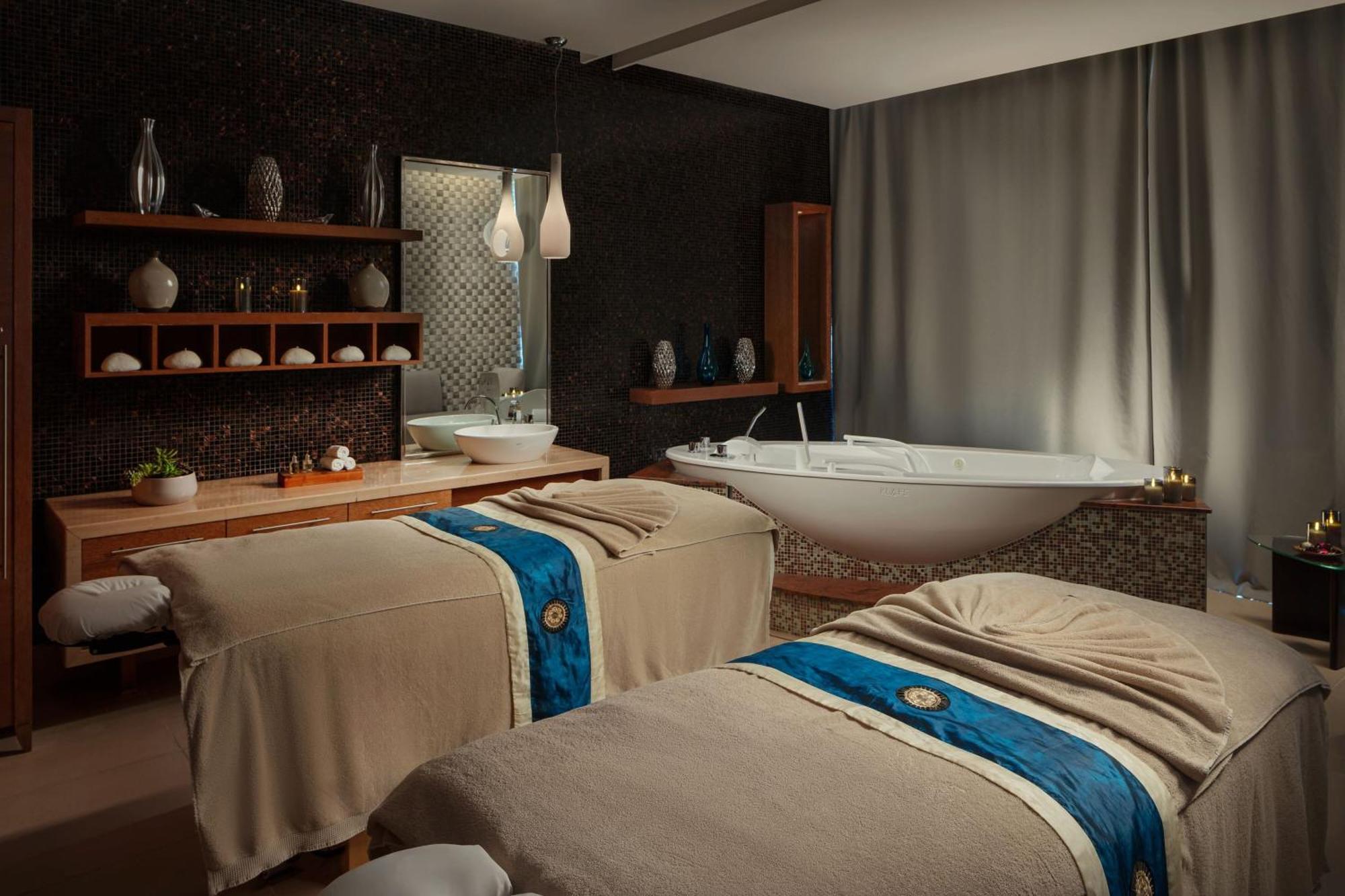 Jw Marriott Absheron Baku Hotel Luaran gambar A spa treatment room
