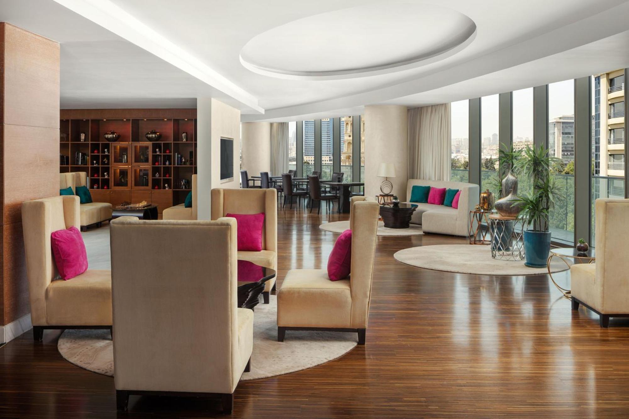 Jw Marriott Absheron Baku Hotel Luaran gambar The Club Lounge at the hotel